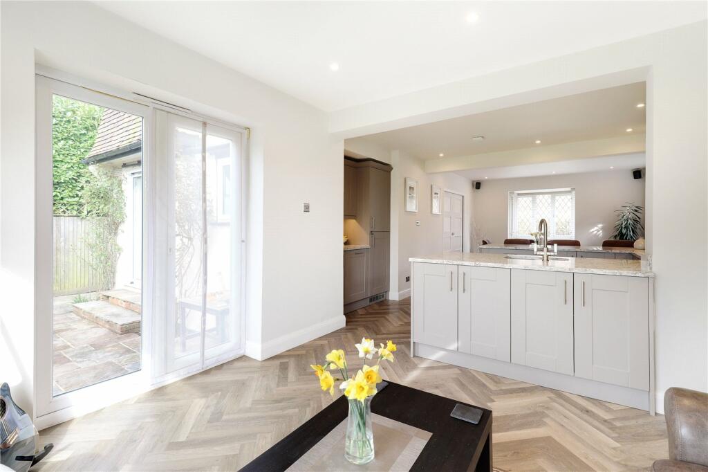 Breakfast Room