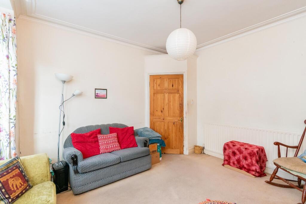 2B2REN - Living Room B.jpg