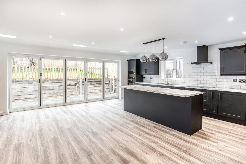 2025-02-12 11.50.06-1_HDR.jpg