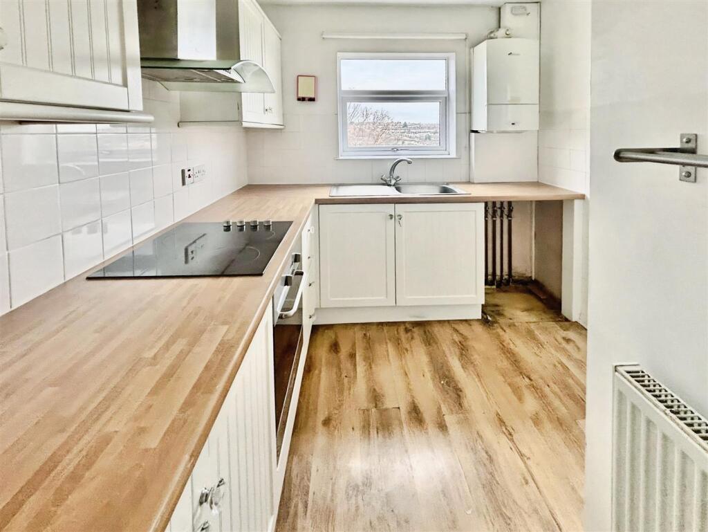 Longhill Avenue, Chatham