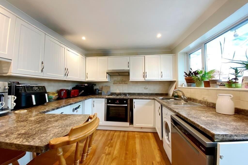 Kitchen/Breakfast Rm