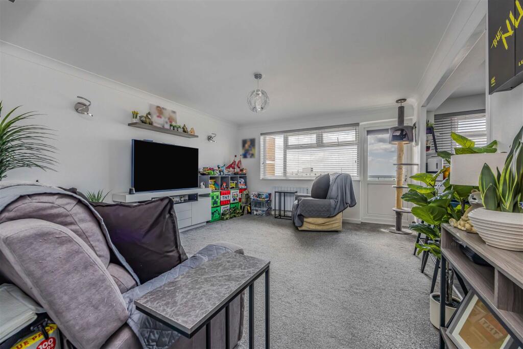 13 Anne¿s Court, Seafront, Hayling Island-Small-Po