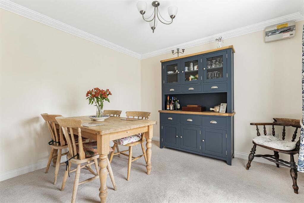 12 Senna Drive, Towcester (8).JPG