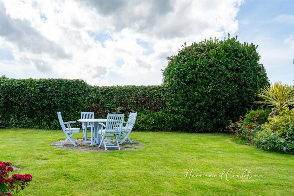 Wellfield Court, Marshfield, HernCrabtree (15).jpg