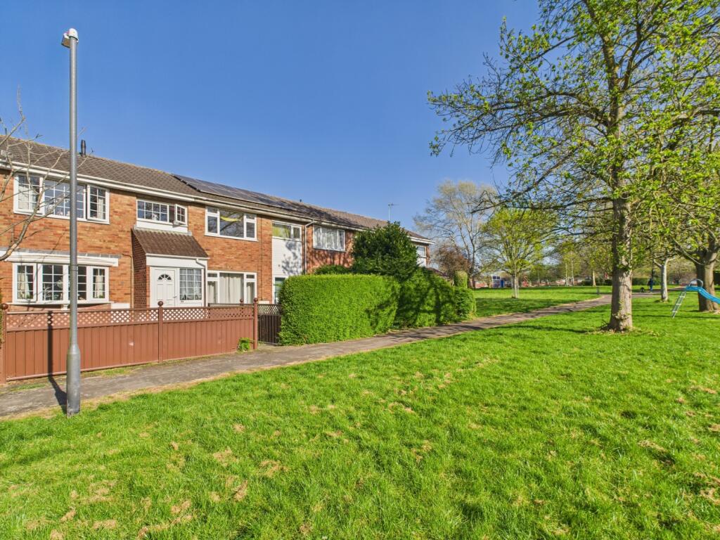 CAM02023G0-PR0131-STILL009