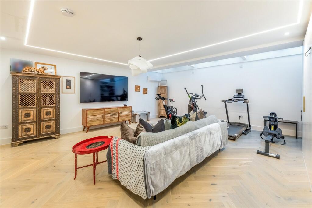 Gym/Family Room
