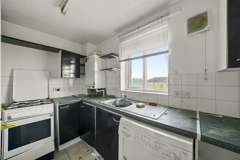 Flat 9, Worley Court, 1 Sandifer Drive,  - whfFA3Z