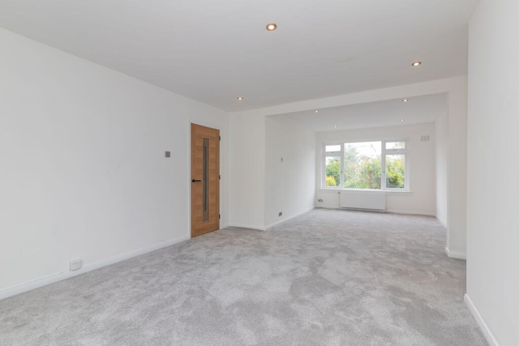 Lounge to Dining Area