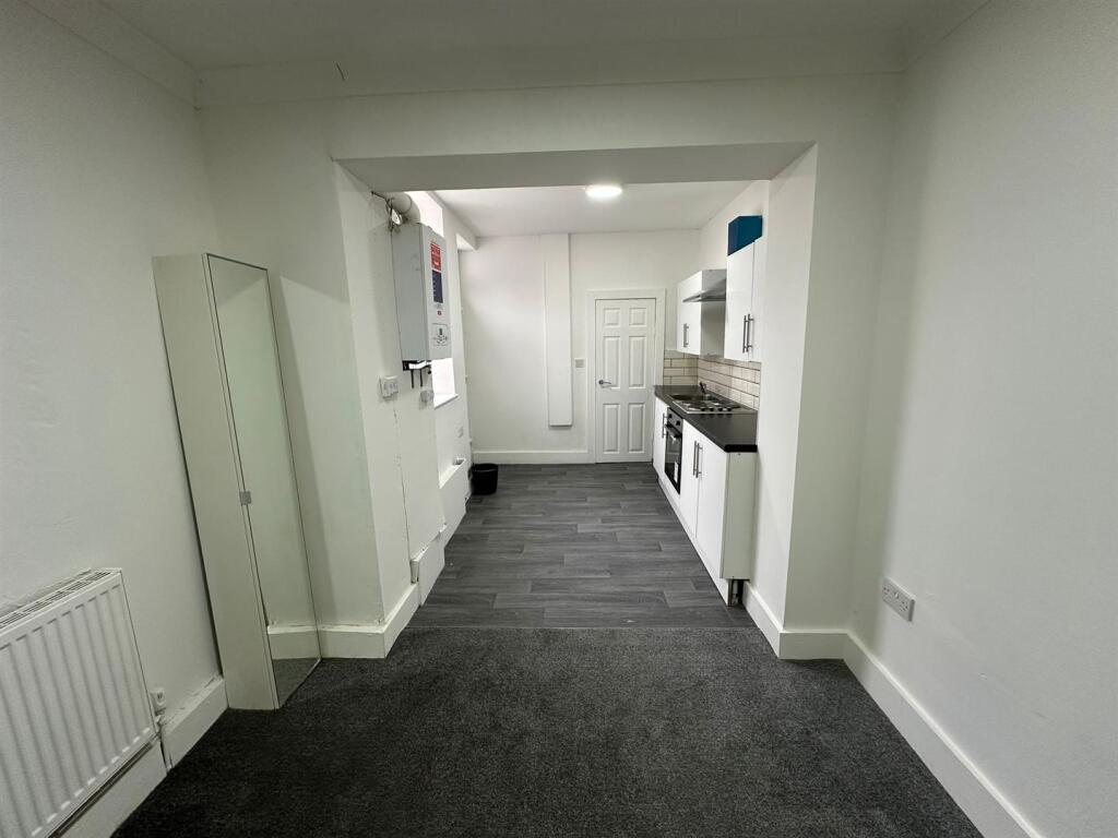 WhatsApp Image 2025-08-01 at 10.47.00 (1).jpeg