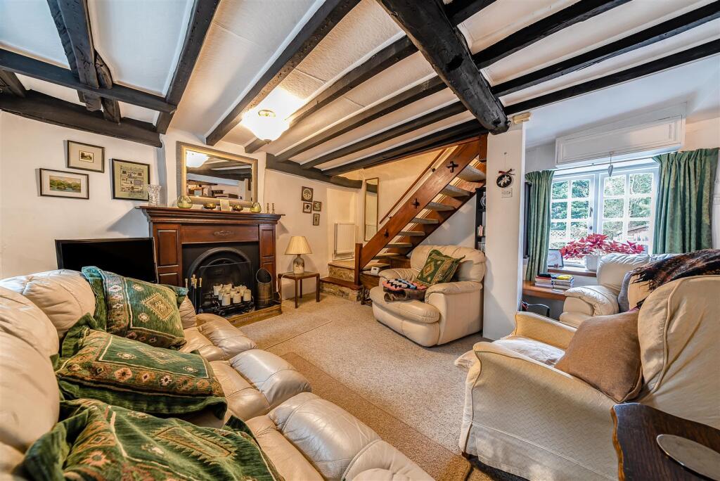 Oakbeams, 42 High Street, Blisworth (18).jpg
