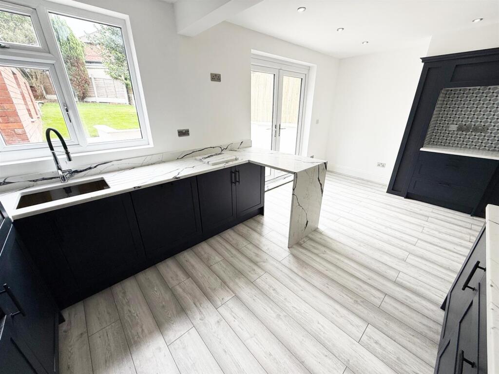 Open Plan Kitchen, Dining &amp; Sitting Room (5).jpg