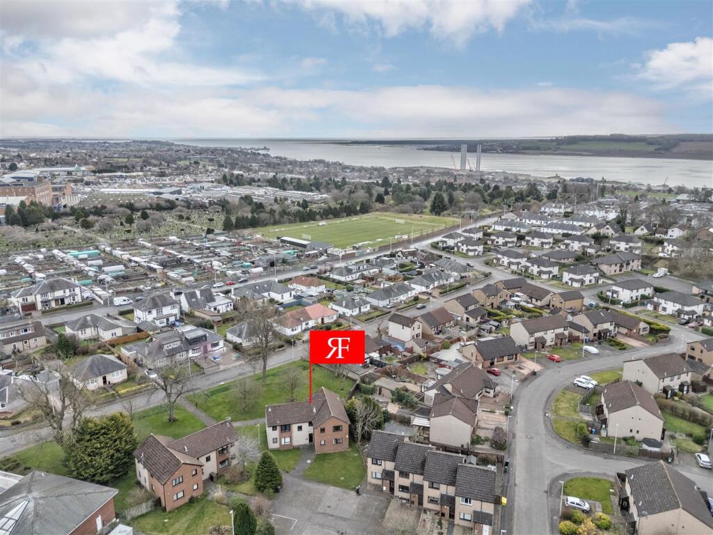 44F Bonnyrigg Place Dundee-1.JPG