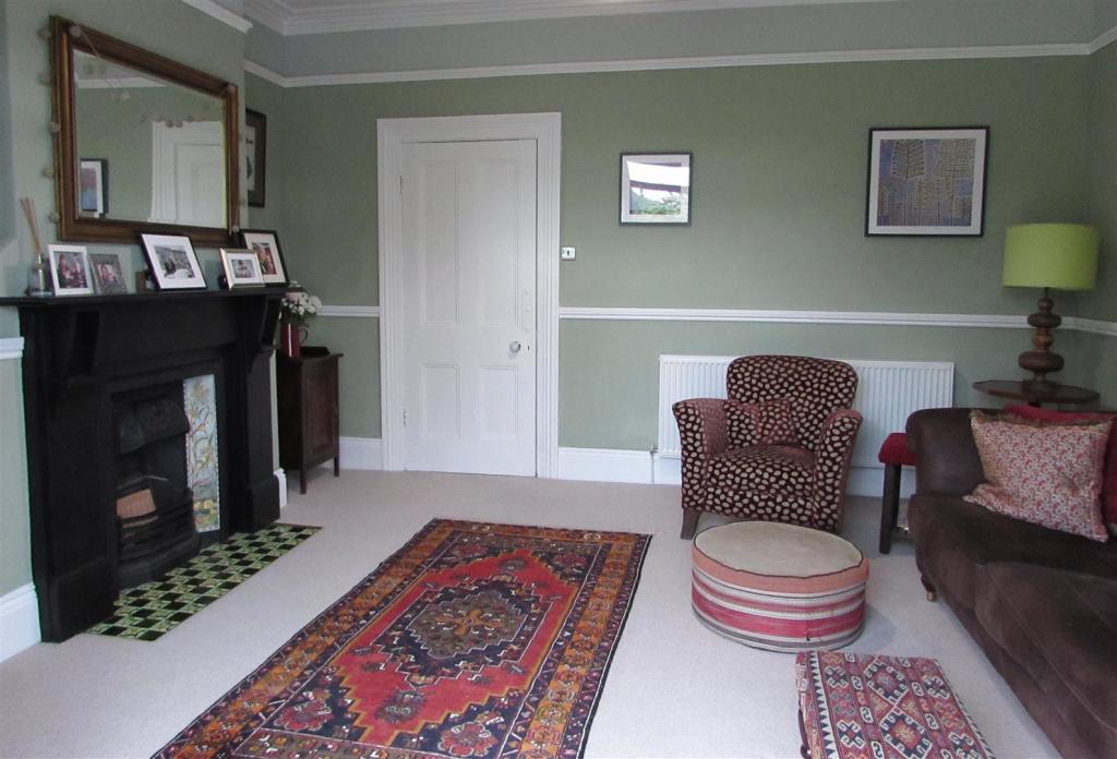 Living Room new.JPG