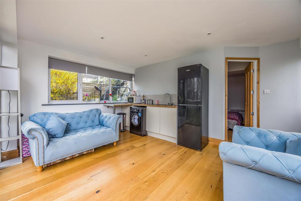 14 Boundary Way, Cosham-Small-PorticoMarketing-Sol