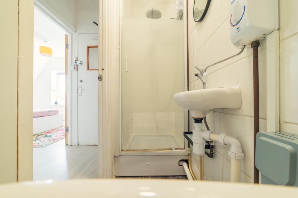 Call 02920 454555 to secure your viewing_7