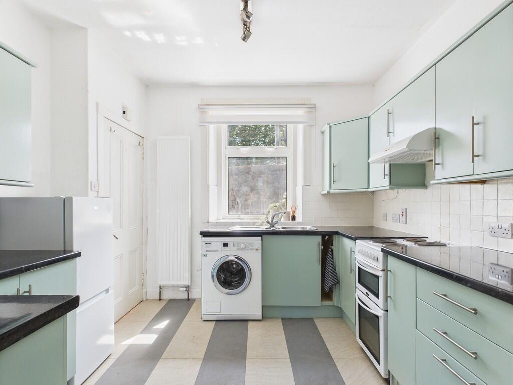 CAM05526G0-PR0005...