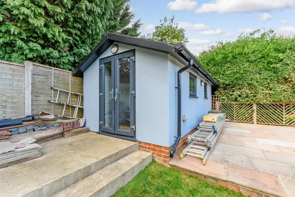 Workshop/Outbuildings