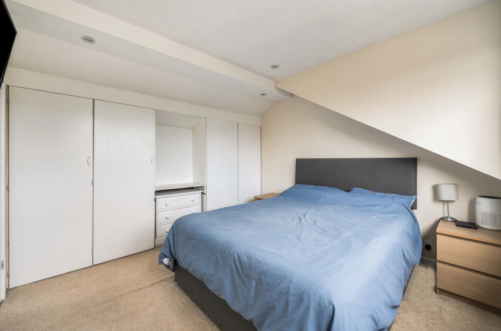 1362767-16-68e51a...