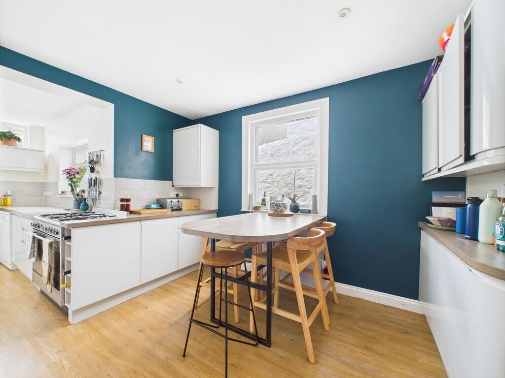 CAM02089G0-PR0541...