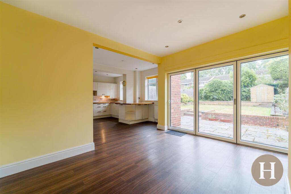 Hadleigh Estate Agents-33.jpg