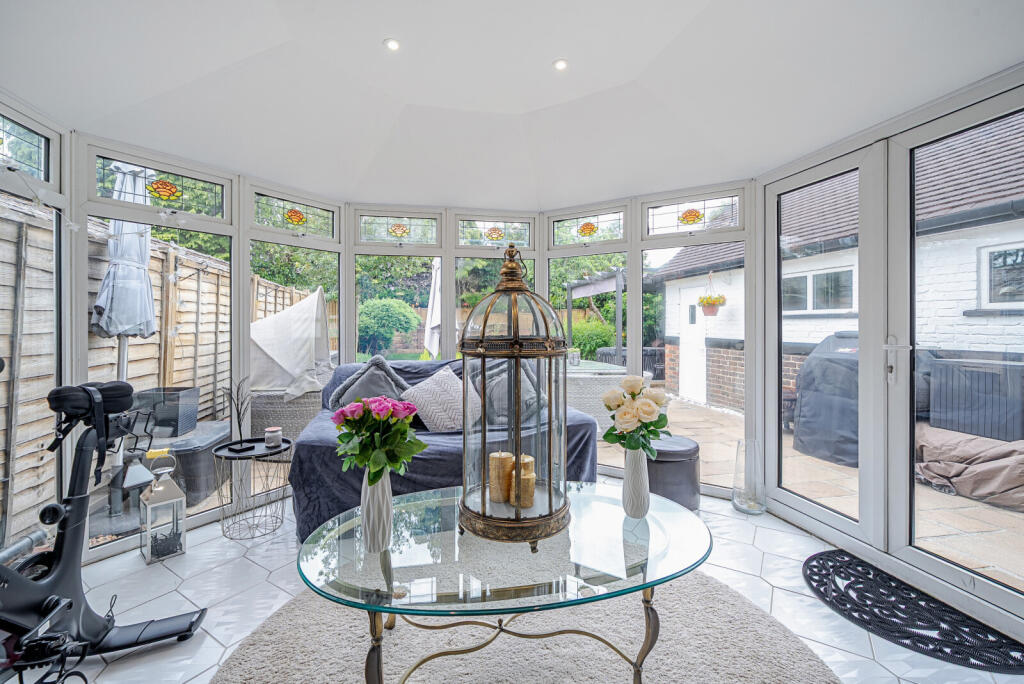 1-6819ee3ddea7a-1...