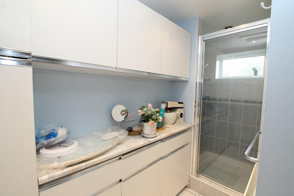 Utility/Shower Room 