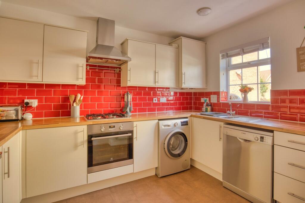 Ewemove Taunton - Roys Place (18)