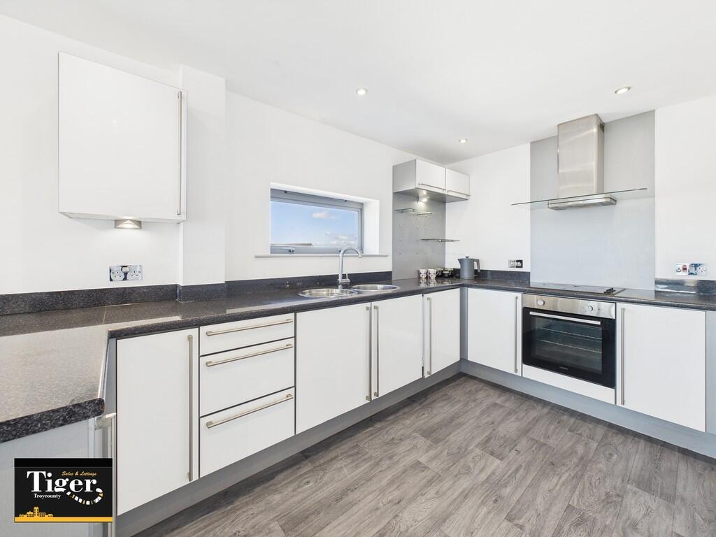 CAM03440G0-PR0304...