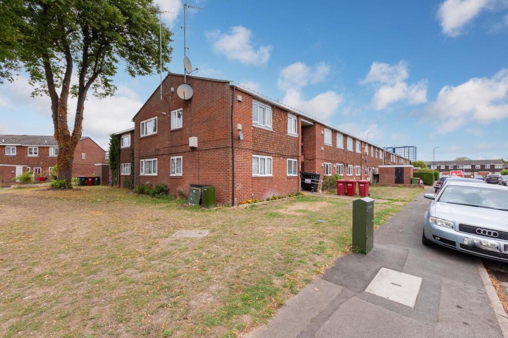 Grampian Way, Langley, SL3