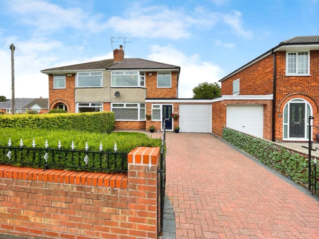 40e4e6b2--4F7F-89F0-543F1BF92E61-91930-00000CED448