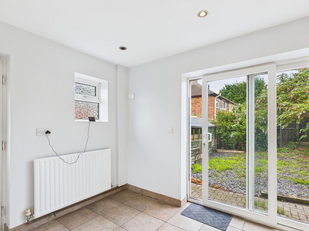 CAM03582G0-PR0124...