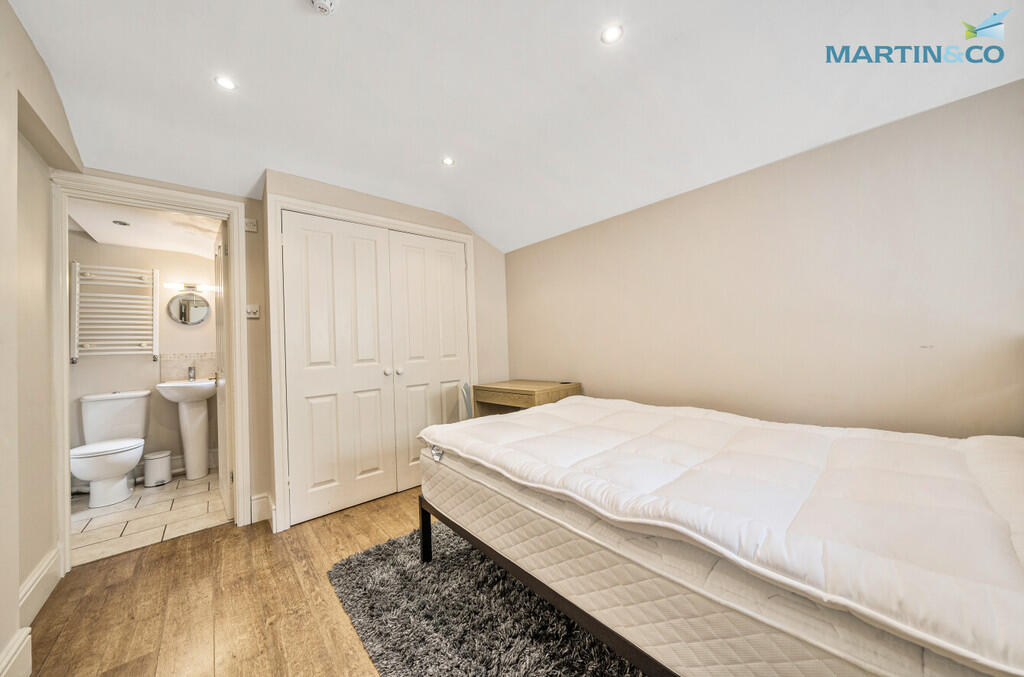 f88fab56-1ecd-412...