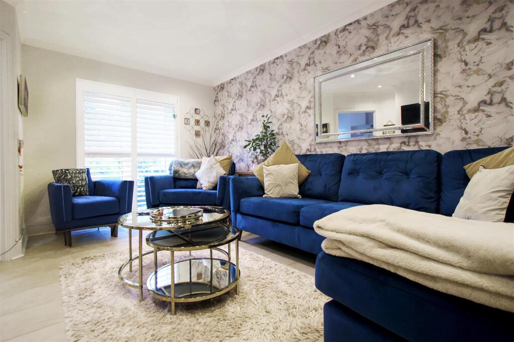 Living Room.jpg