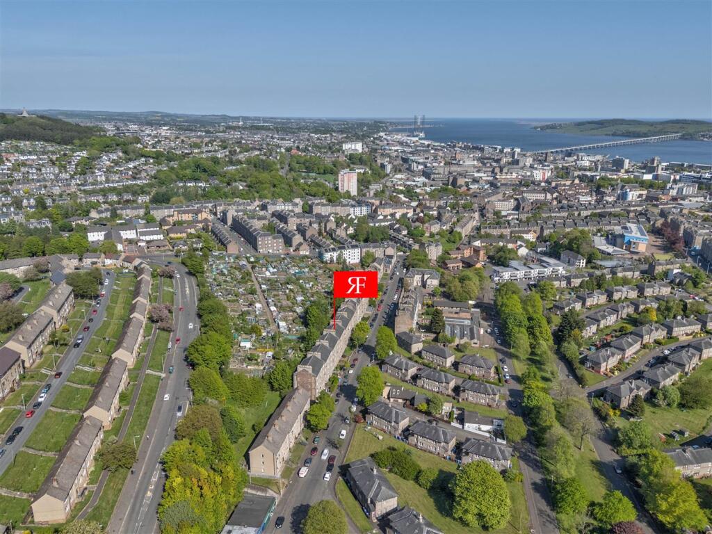 GL 39 Scott Street Dundee-9.JPG