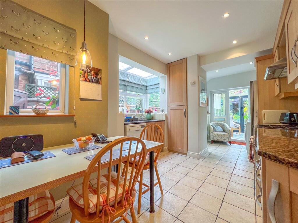 Manor Park Road - Image-16.jpg