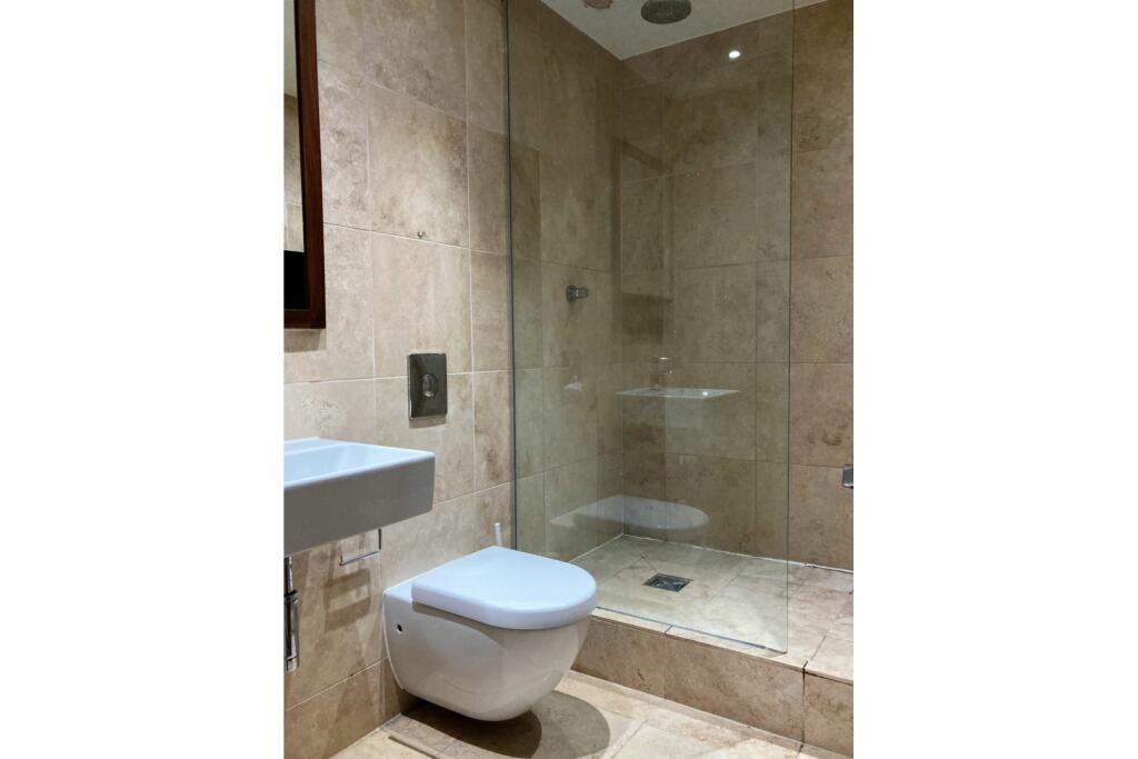 Master En-suite
