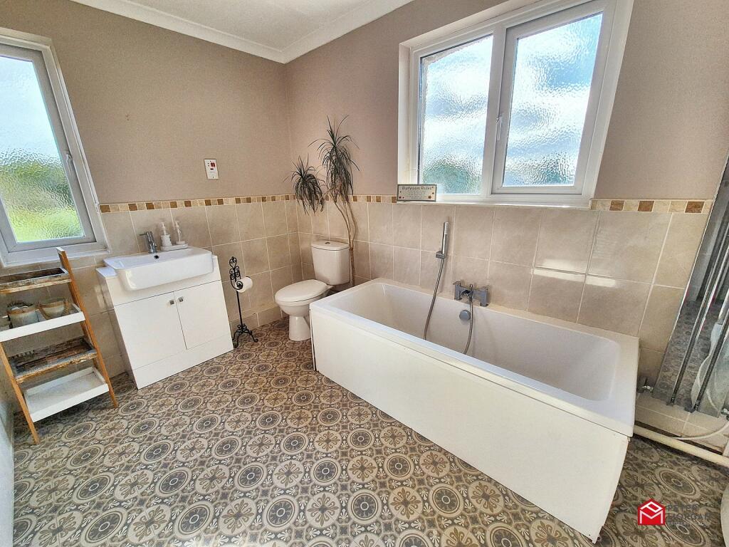 Bath &amp; Shower Room