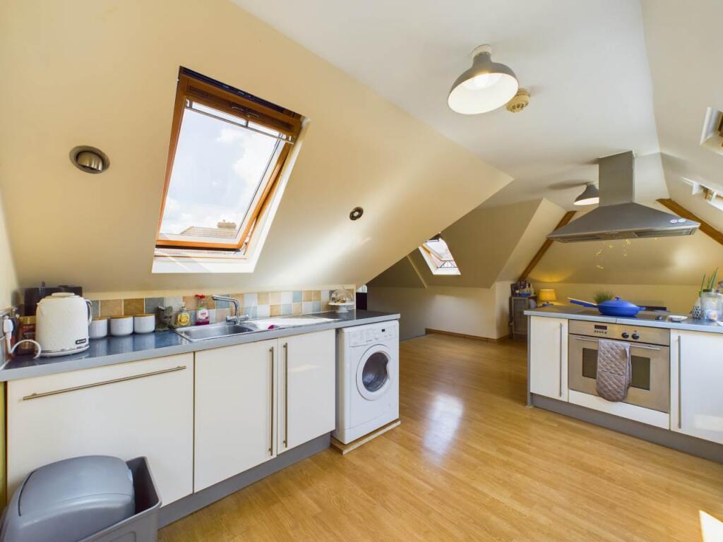 Kitchen (2)