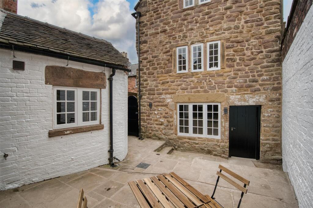 Courtyard Garden and Home Office.jpg