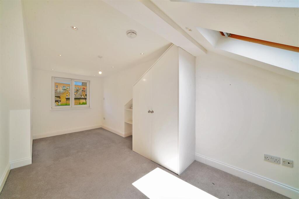 Flat 4, 25 Brougham Road - uZpIIxrcLWwMVPiEF0tV.jp
