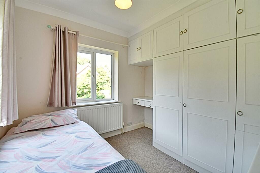 Bedroom 2_1.jpg