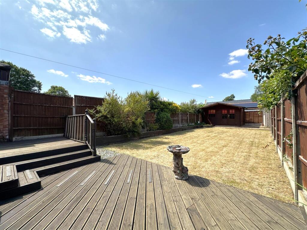 Large Garden 004