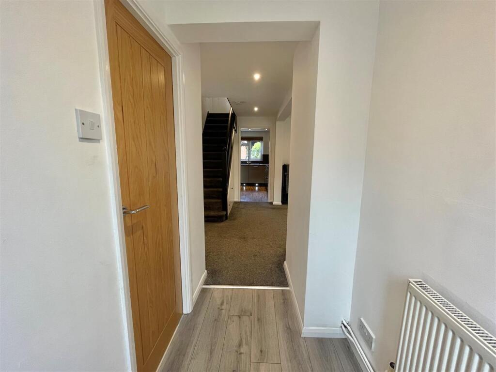 EntranceHallway.jpg