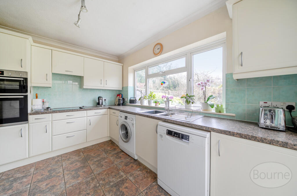 2c0301ba-3e7f-43c...