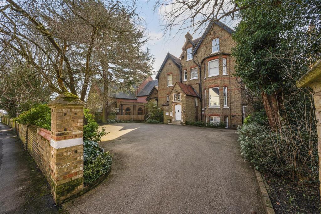 LINGFIELD ROAD 27,2.jpg