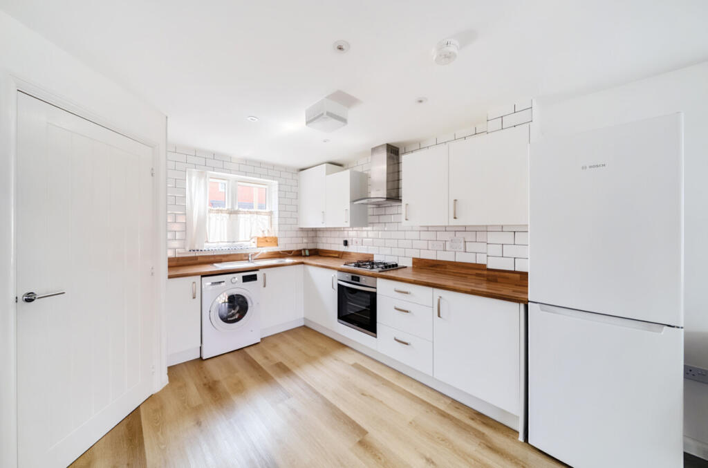 1340458-18-689f3f...