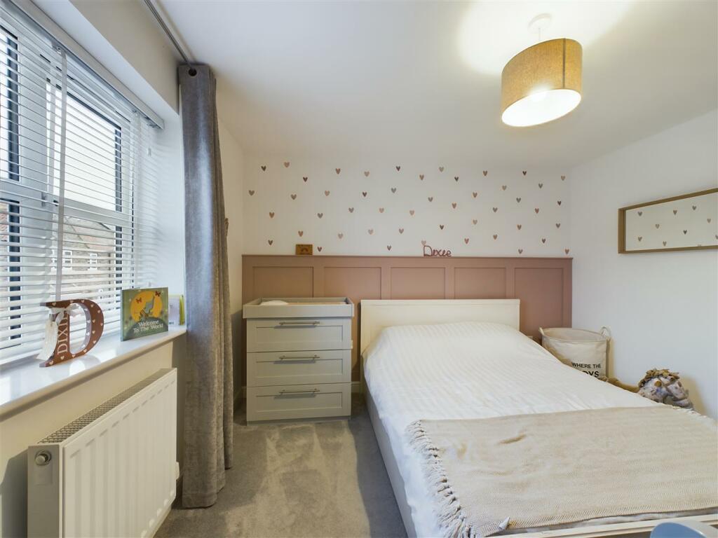 BEDROOM 3