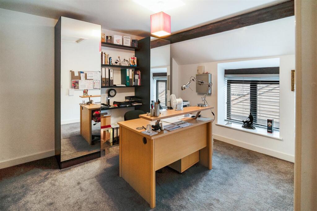 FIRST FLOOR BEDROOM 1