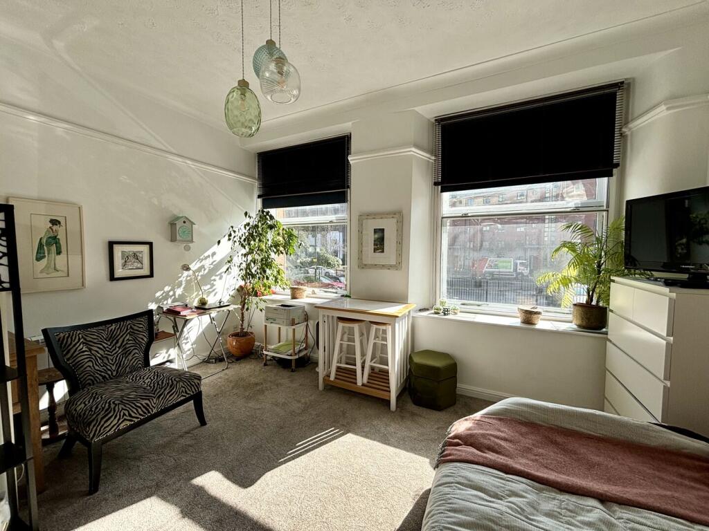 Living Area (2)