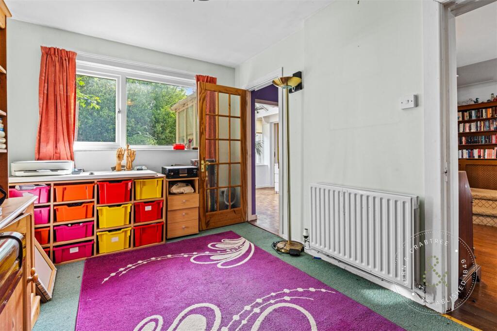 Hendre Close, Hern Crabtree (31).jpg